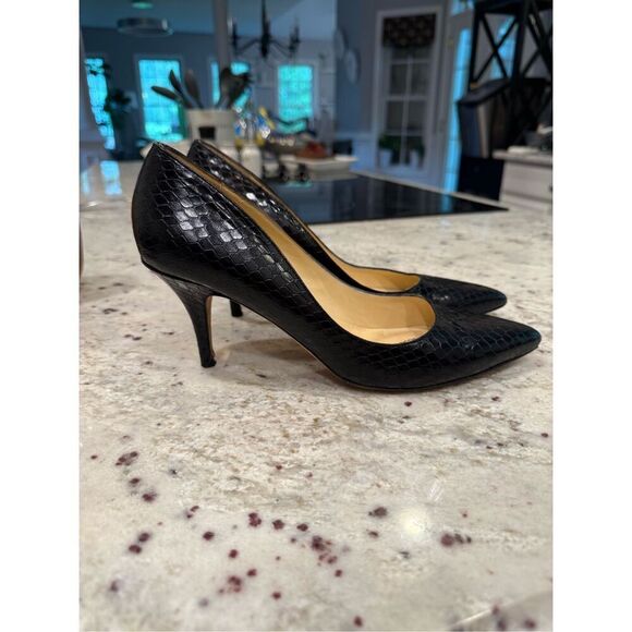 Kate Spade Black Textured Leather Pointed Toe Pumps Italy sz 9 - Picture 4 of 7